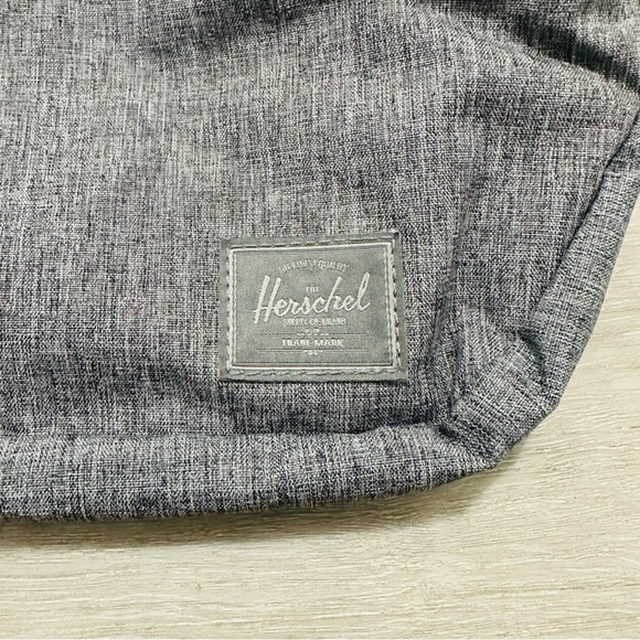 HERSCHEL LIGHT FIFTEEN FANNY/BELT BAG - Picture 4 of 9